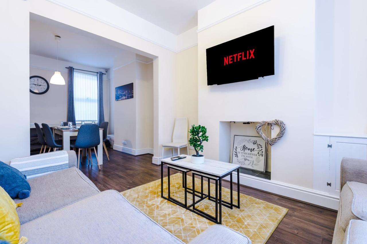Вилла Finchley House Lovely House In Anfield, 2 Minutes Walk From The Stadium, Parking And Wifi Ливерпуль Экстерьер фото